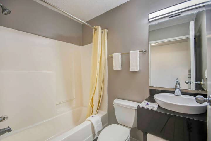 Room 21 of 30