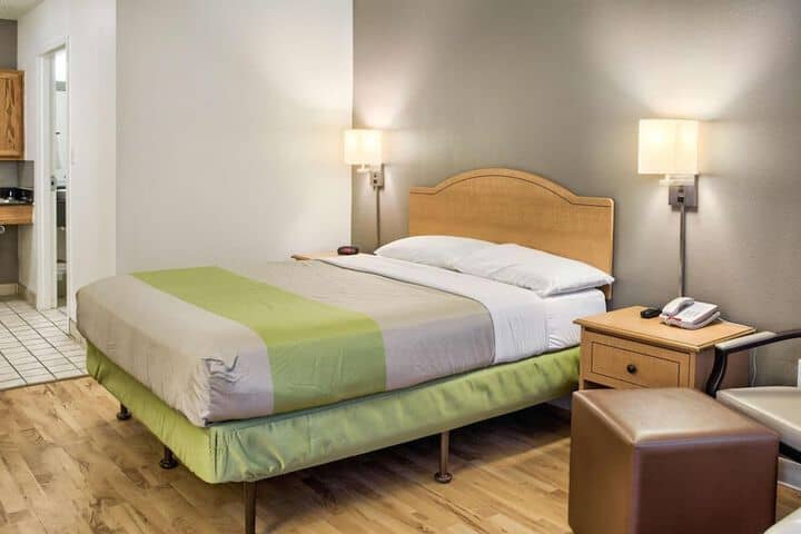 Room 3 of 30